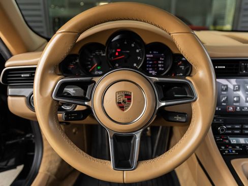 Used 2017 Porsche 911 Carrera RWD image 30
