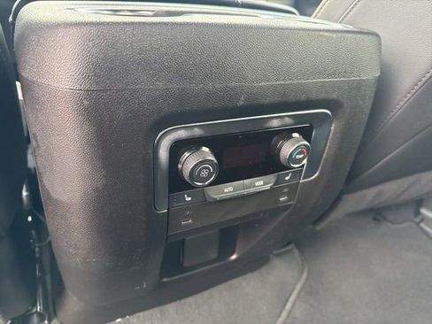 Used 2025 Chevrolet Tahoe Premier image 24