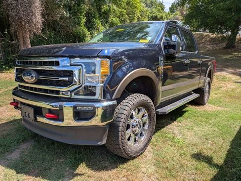 Used 2021 Ford F250 Lariat w/ Lariat Ultimate Package AWD/4WD image 3