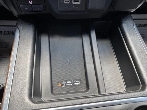 Used 2020 Chevrolet Silverado 1500 High Country w/ Safety Package II RWD image 54