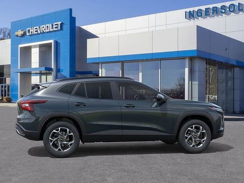 New 2026 Chevrolet Trax LT image 5