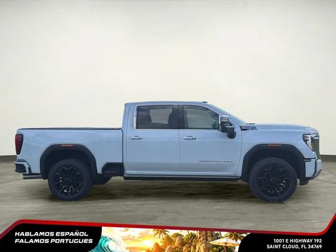 New 2026 GMC Sierra 2500 Denali w/ Denali Reserve Package AWD/4WD image 7