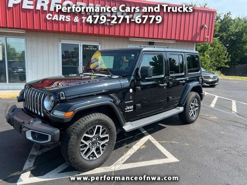 Used 2019 Jeep Wrangler Unlimited Sahara w/ Safety Group AWD/4WD image 1