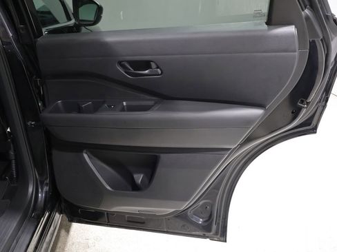 Used 2024 Nissan Pathfinder S AWD/4WD image 21