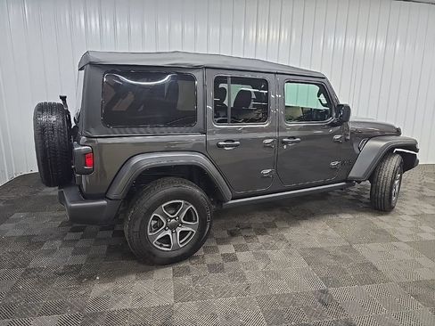 Used 2023 Jeep Wrangler Unlimited Sport AWD/4WD image 3