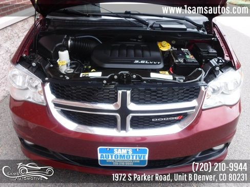 Used 2018 Dodge Grand Caravan SXT FWD image 32