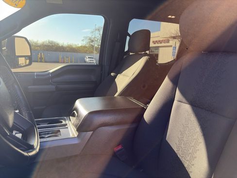 Used 2018 Ford F150 XLT w/ Equipment Group 302A Luxury image 8