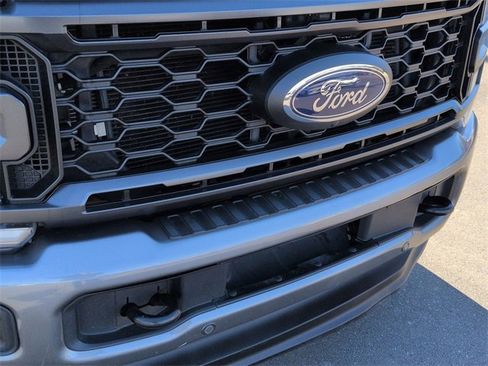 Used 2023 Ford F350 Lariat w/ Lariat Ultimate Package image 36