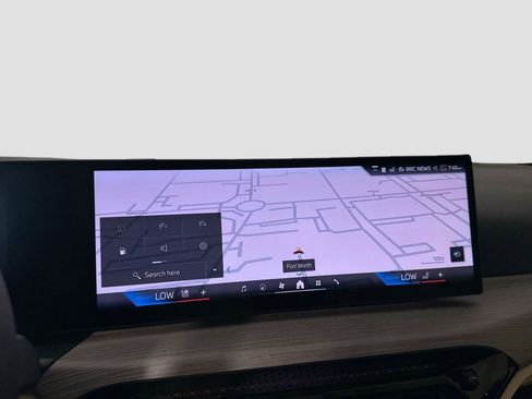 Certified 2025 BMW 330i xDrive Sedan w/ Convenience Package image 13