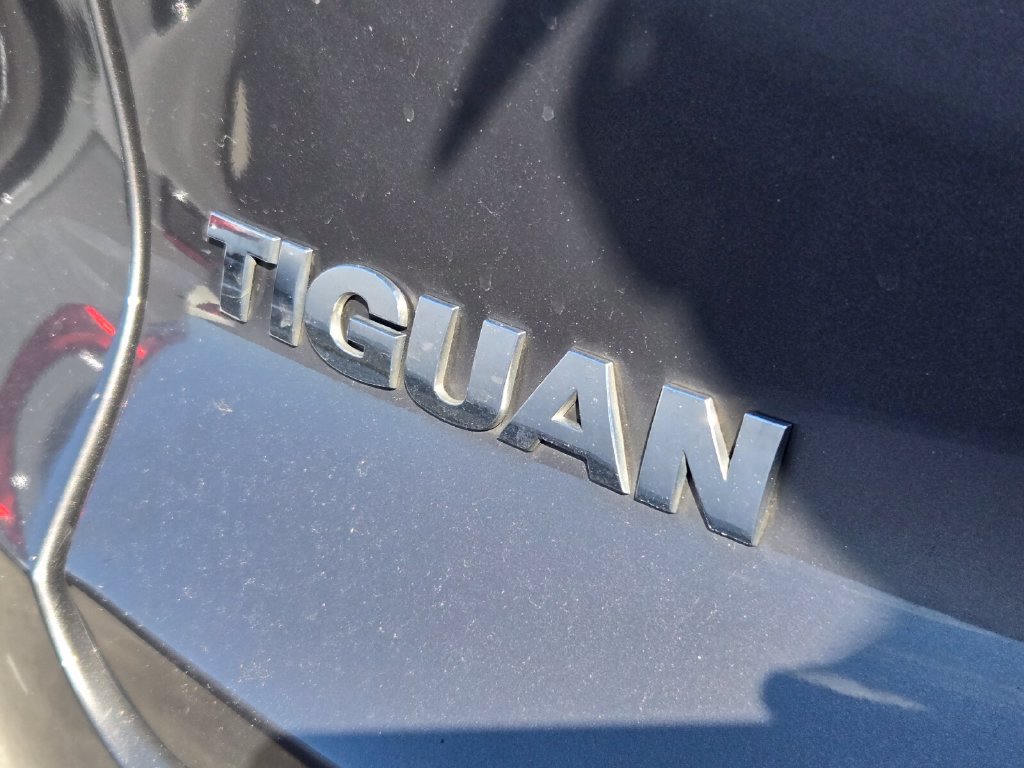 Used 2014 Volkswagen Tiguan S FWD image 11