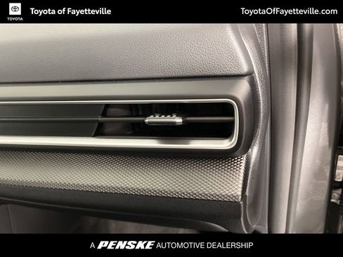 Used 2025 Kia Sportage LX image 17