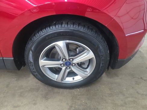Used 2021 Ford Edge SEL w/ Convenience Package image 2