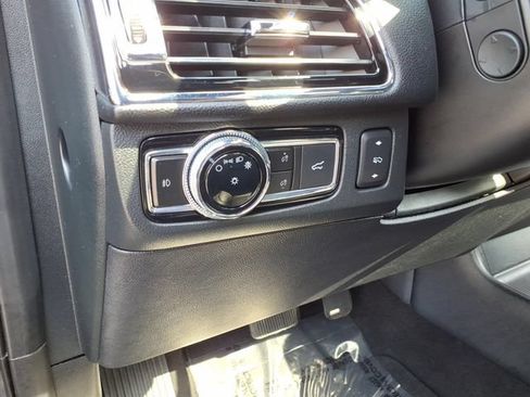 Used 2021 Lincoln Navigator Reserve AWD/4WD image 8