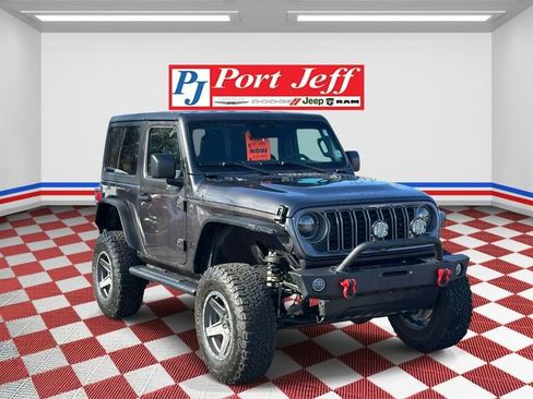 Used 2025 Jeep Wrangler Sport image 2