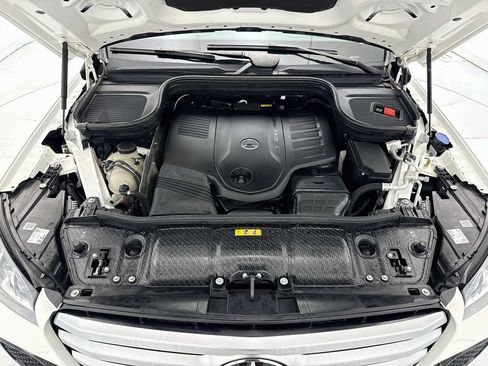 Used 2024 Mercedes-Benz GLS 450 4MATIC image 28