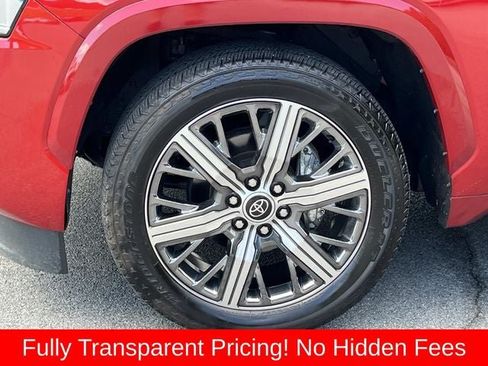 Used 2023 Toyota Sequoia Capstone AWD/4WD image 11