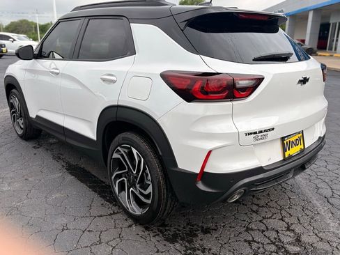 New 2026 Chevrolet TrailBlazer RS w/ Convenience Package FWD image 7