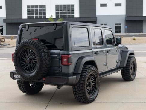 Used 2024 Jeep Wrangler Unlimited Sport AWD/4WD image 5