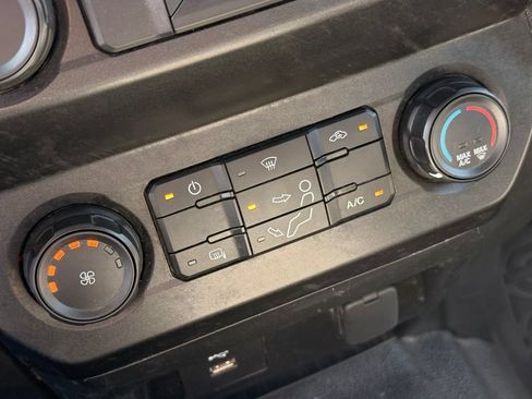 Used 2020 Ford F250 XL w/ Power Equipment Group AWD/4WD image 21