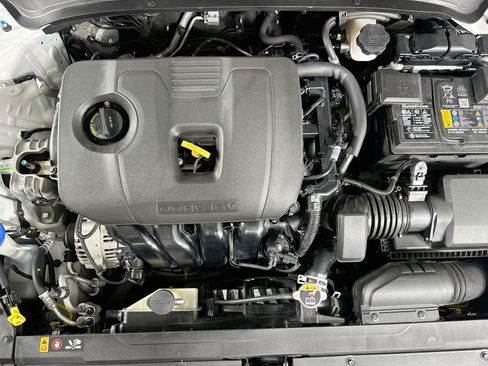 Used 2024 Kia Forte LXS FWD image 30