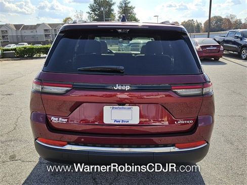 New 2025 Jeep Grand Cherokee Limited w/ Luxury Tech Group II image 10