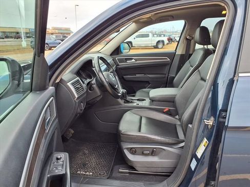 Used 2020 Volkswagen Atlas SE w/ Panoramic Sunroof Package FWD image 21