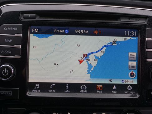 Used 2017 Nissan Maxima 3.5 SV image 12