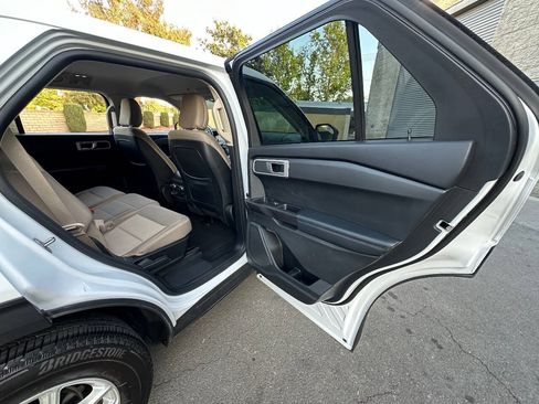 Used 2020 Ford Explorer 2WD image 31