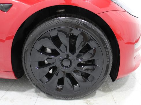 Used 2022 Tesla Model 3 Long Range AWD/4WD image 5