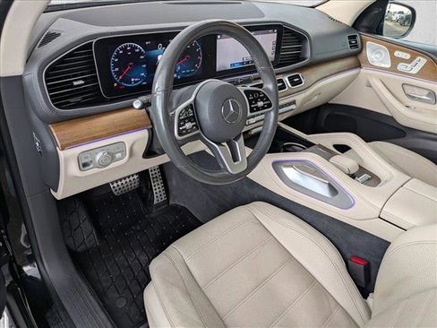 Used 2020 Mercedes-Benz GLS 580 4MATIC image 10