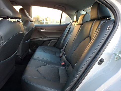 Used 2024 Toyota Camry XSE FWD image 10