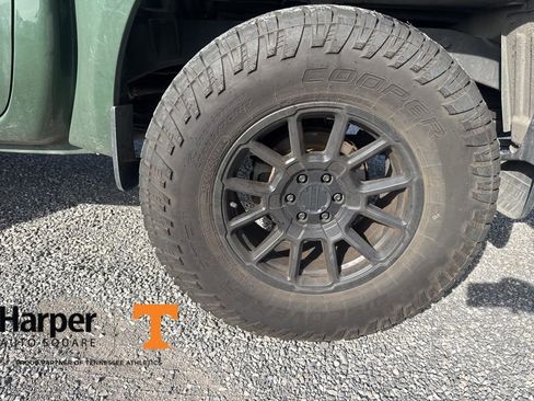 Used 2022 Nissan Frontier SV AWD/4WD image 21