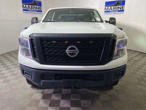 Used 2018 Nissan Titan S w/ GAWR Package AWD/4WD image 15