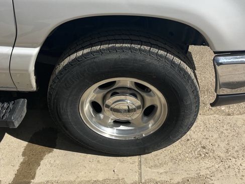 Used 2012 Ford E-350 and Econoline 350 XL w/ Interior Upgrade Pkg image 4