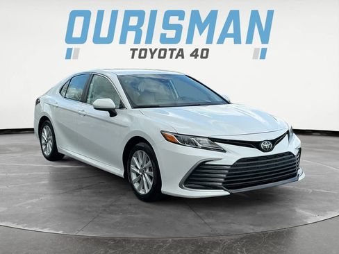 Used 2024 Toyota Camry LE image 1