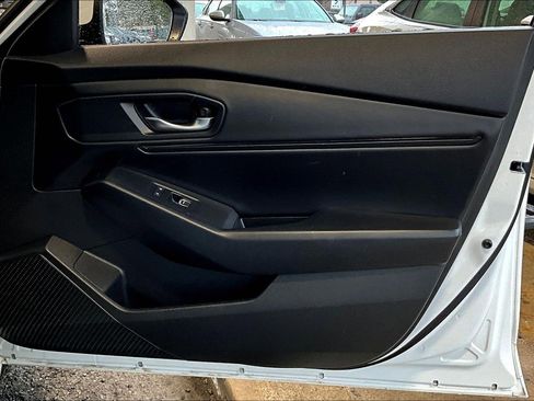 Certified 2023 Honda Accord EX image 19