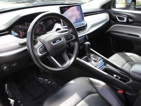 Used 2022 Jeep Compass Limited AWD/4WD image 3