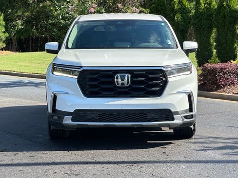 Used 2023 Honda Pilot EX-L image 3