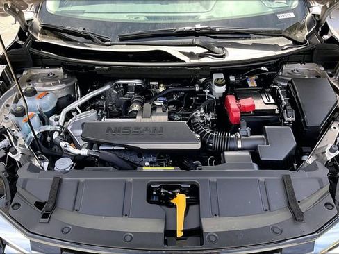 New 2026 Nissan Rogue Platinum image 8