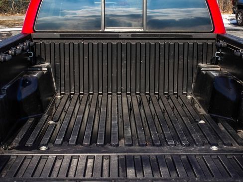 Used 2020 Toyota Tacoma SR image 39