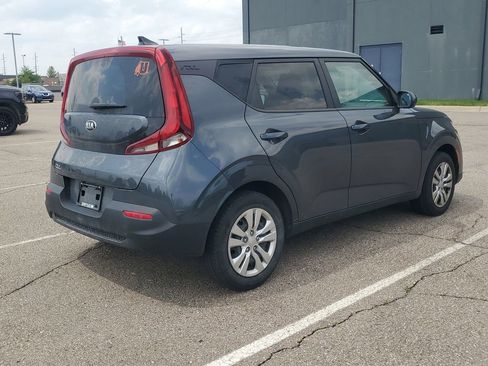 Used 2020 Kia Soul LX FWD image 4