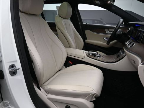 Used 2019 Mercedes-Benz E 450 4MATIC Wagon image 27