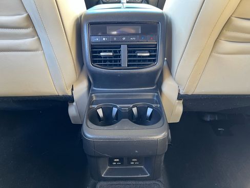 Used 2020 MAZDA CX-9 Touring w/ Touring Premium Package image 17