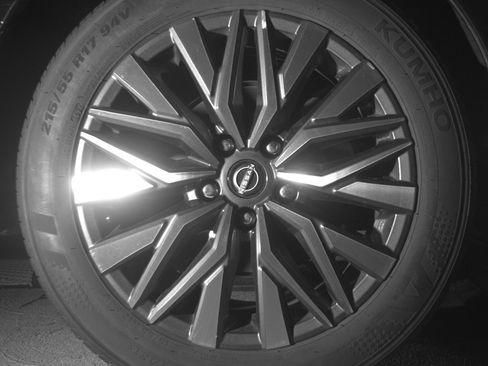 Used 2025 Nissan Altima 2.5 SV image 15