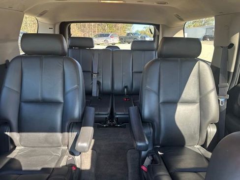 Used 2009 GMC Yukon SLT w/ Preferred Package AWD/4WD image 28