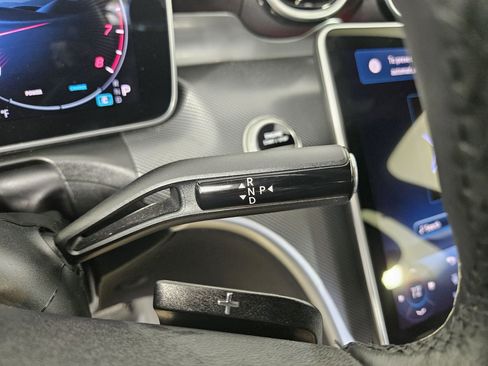 Used 2025 Mercedes-Benz C 300 Sedan image 27