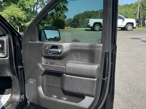 Used 2019 Chevrolet Silverado 1500 LTZ w/ LTZ Premium Package AWD/4WD image 35