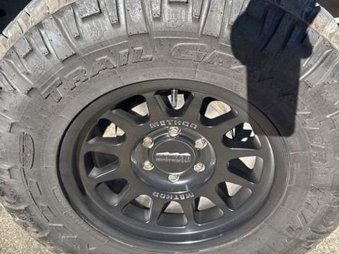 Used 2023 Toyota Tacoma TRD Off-Road image 29