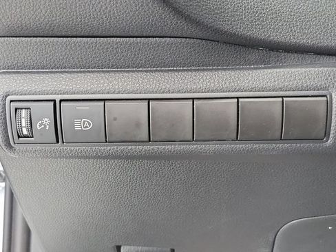 Used 2023 Toyota Corolla LE FWD image 31