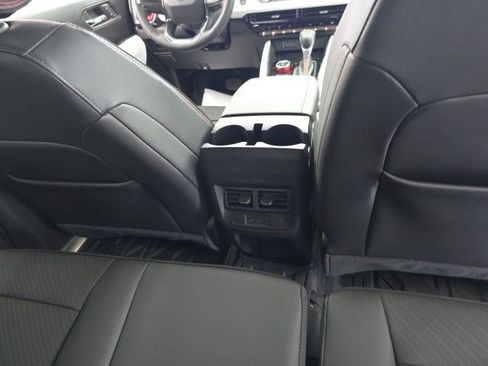 New 2024 GMC Canyon AT4X w/ AT4X AEV Edition AWD/4WD image 14